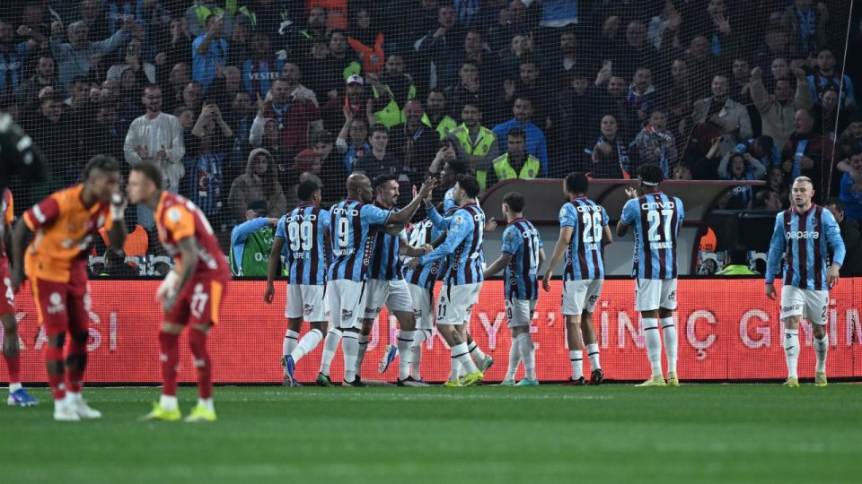 Zirvede yarış kızıştı